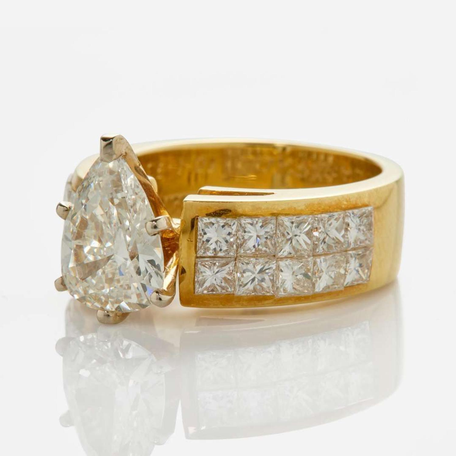 A Ladies Pear Shape Diamond Ring GIA Certified