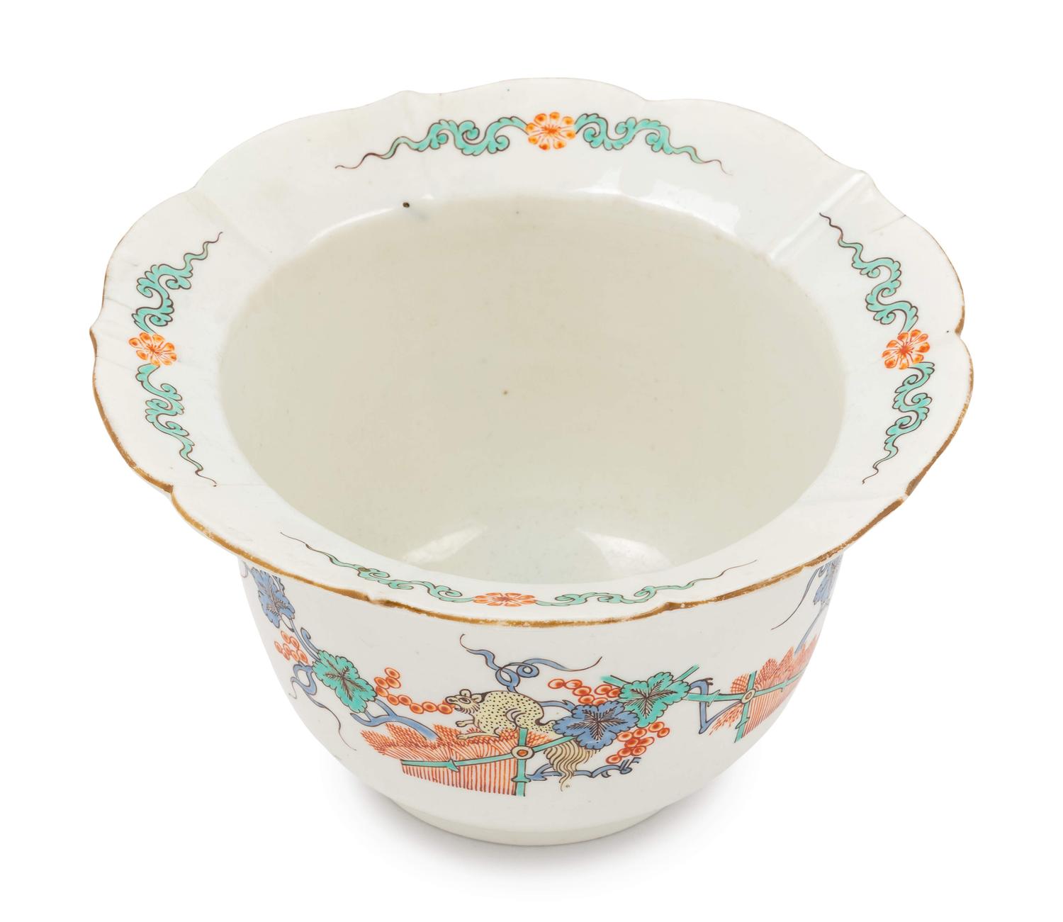 A Chantilly Porcelain Kakiemon Style Bowl — 18TH CENTURY