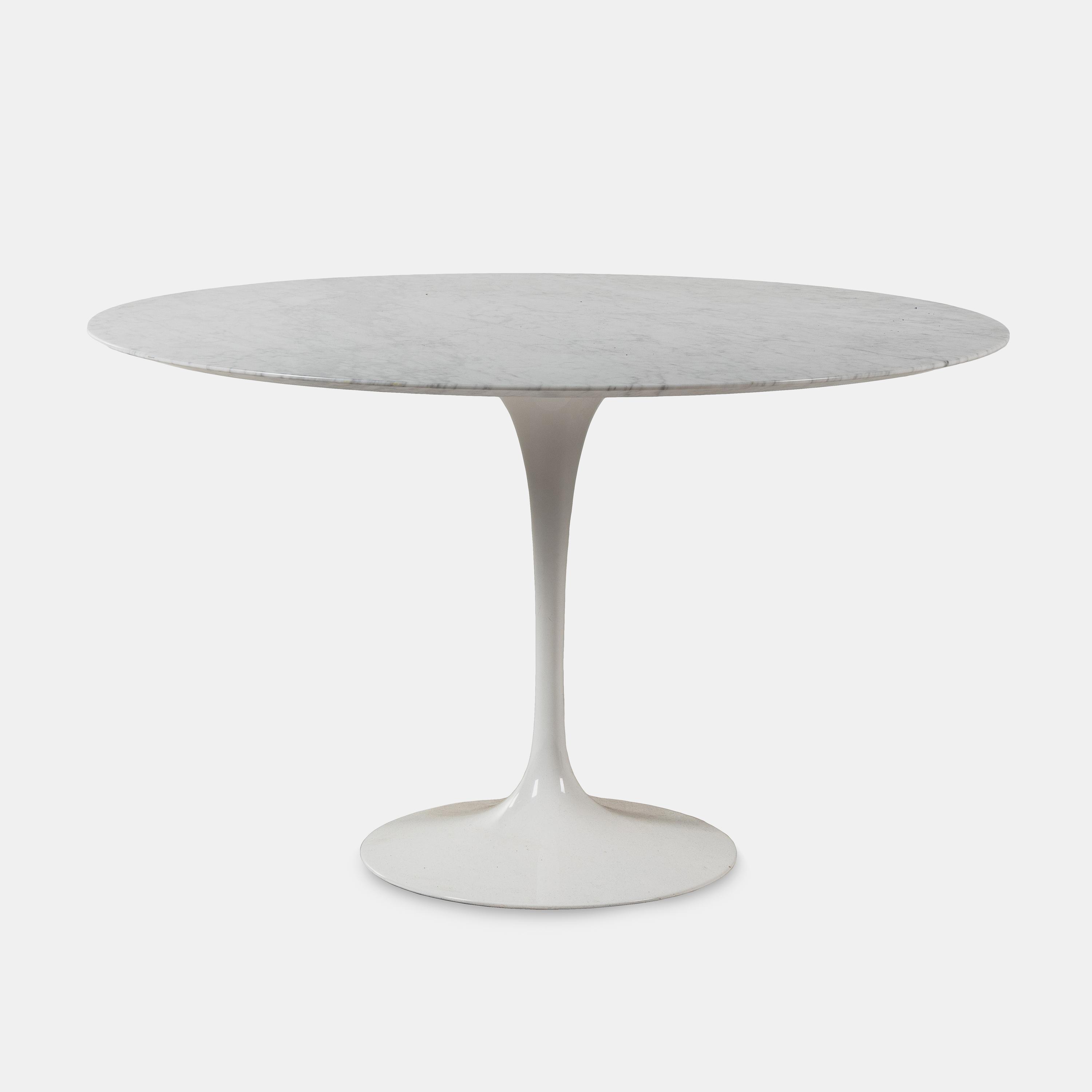Tulip Style Dining Table