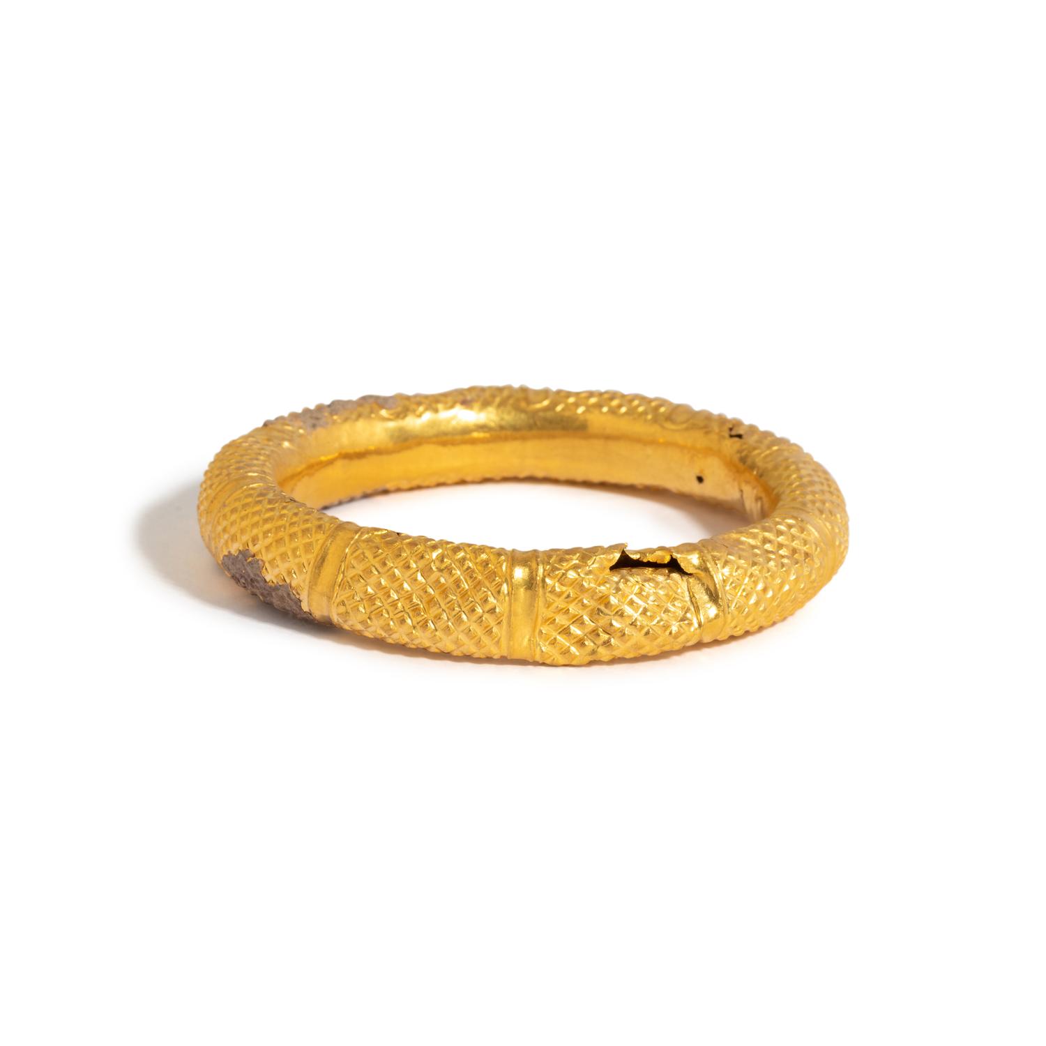 A Byzantine Gold Bracelet