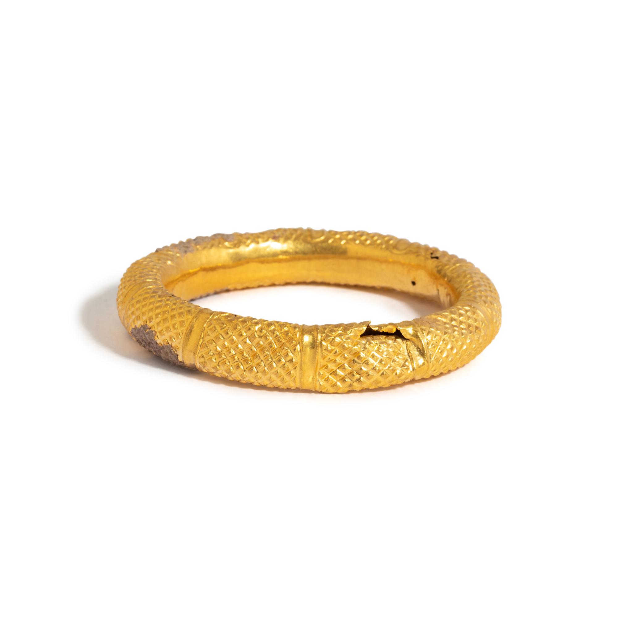 A Byzantine Gold Bracelet