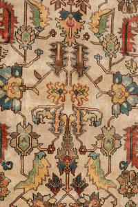 A Serapi Design Wool Rug