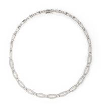 WHITE GOLD AND DIAMOND NECKLACE