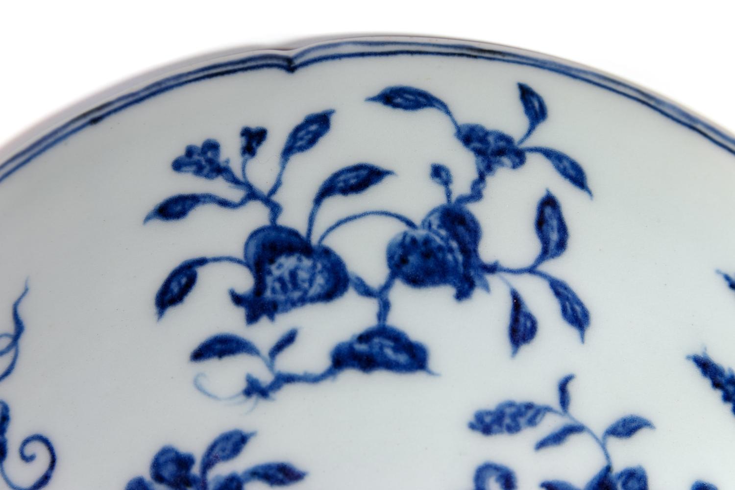 A Rare Blue and White Porcelain Hexafoil Bowl — XUANDE MARK AND PERIOD (1426-1435)