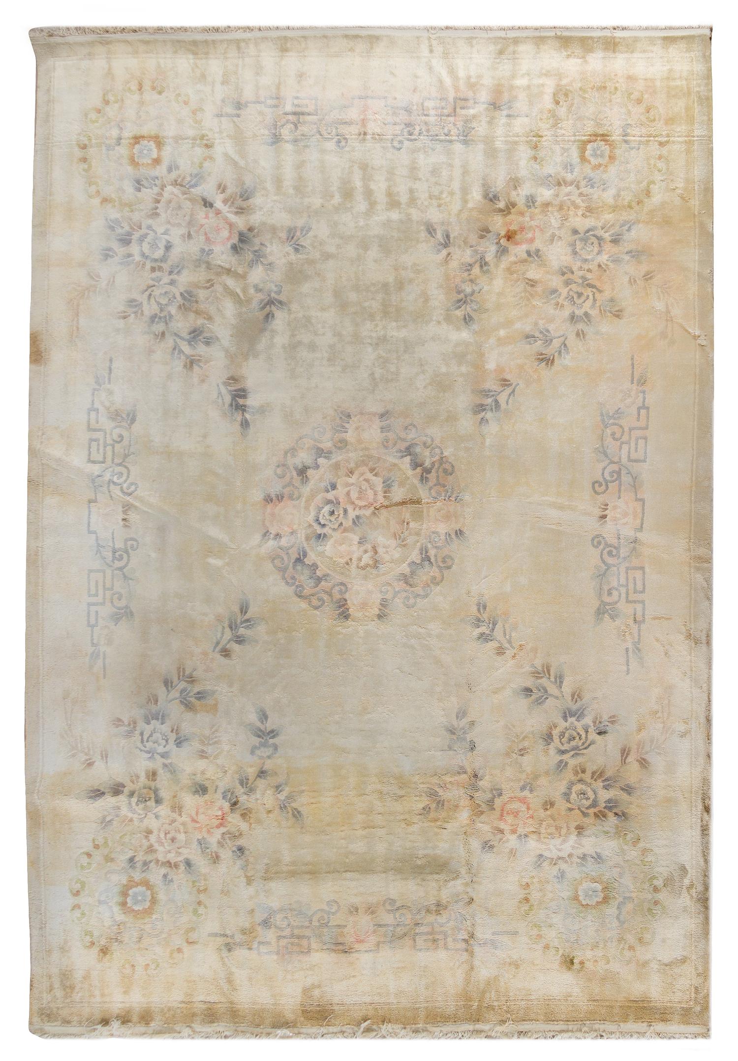 A Chinese Art Deco Style Wool and Silk Rug 11 feet x 7 feet 11 inches.