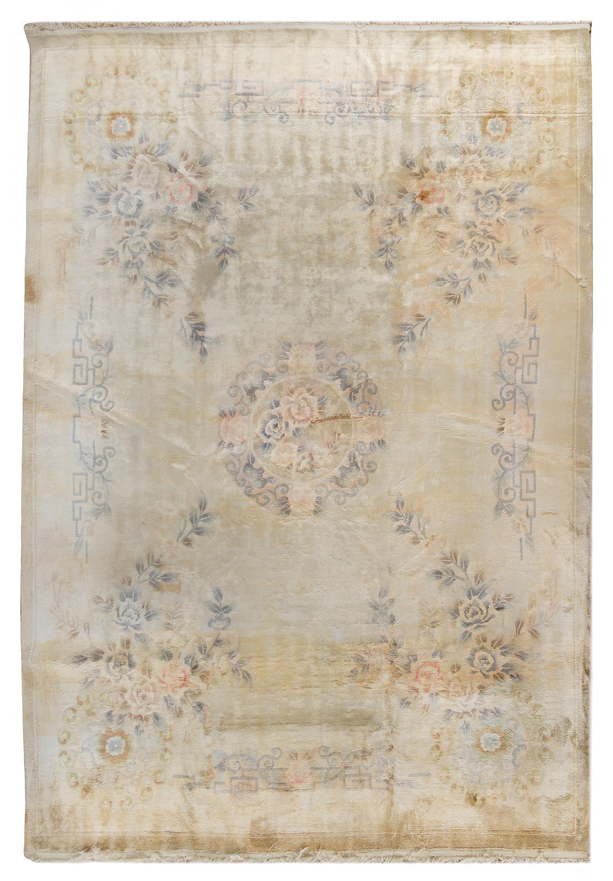 A Chinese Art Deco Style Wool and Silk Rug 11 feet x 7 feet 11 inches.