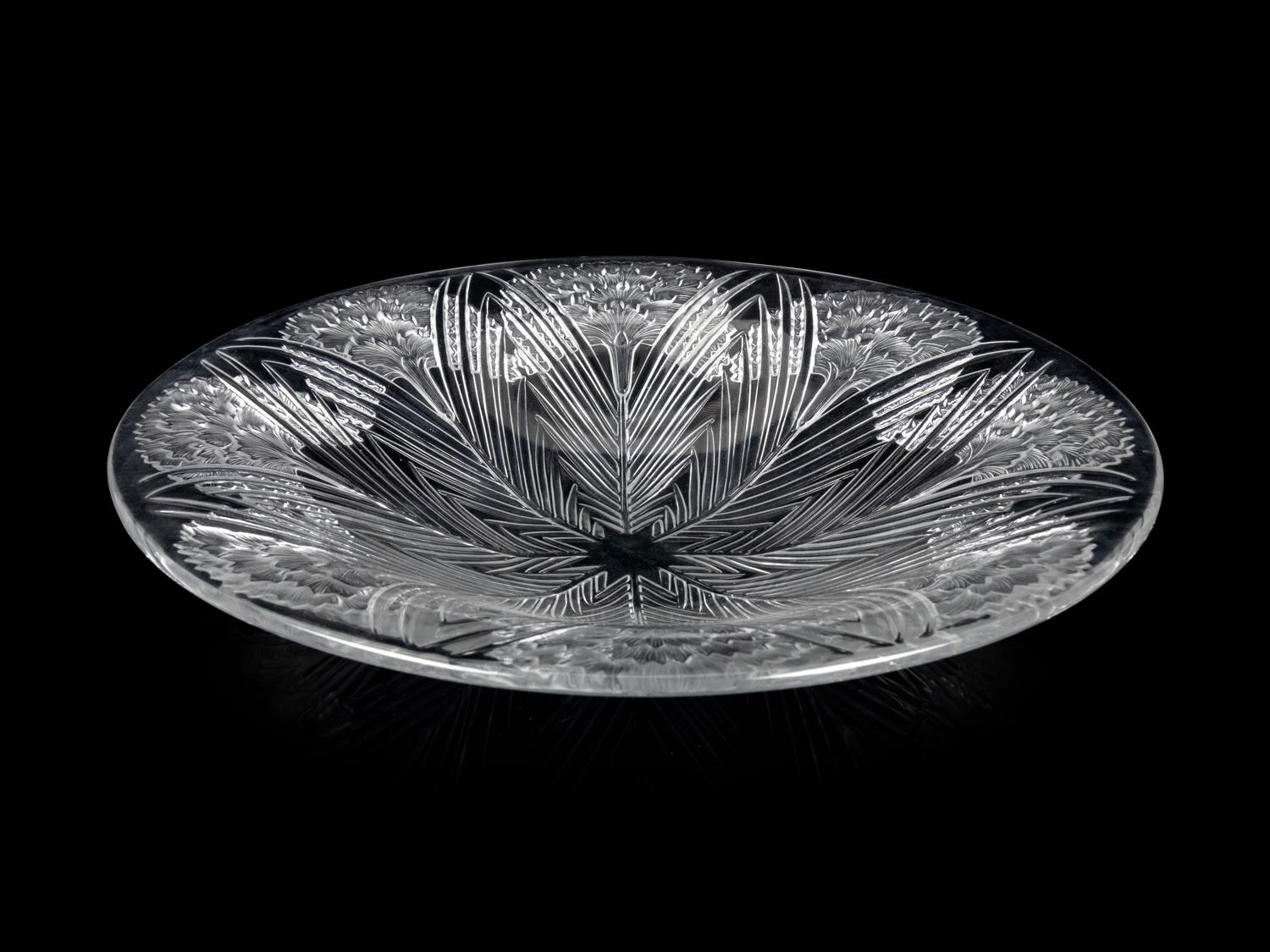 A Lalique Oeillets Charger