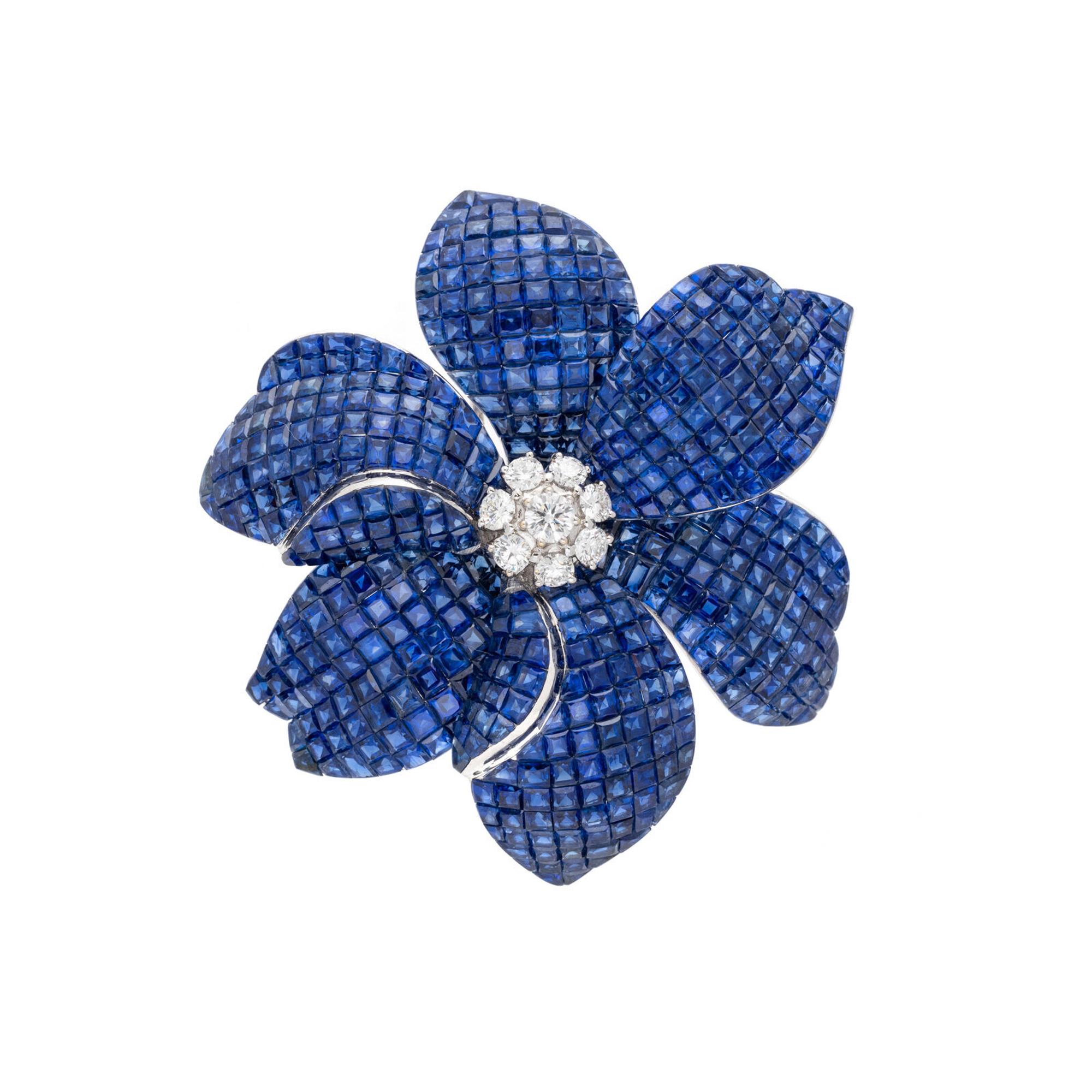 WHITE GOLD, INVISIBLY-SET SAPPHIRE AND DIAMOND FLOWER PENDANT/BROOCH
