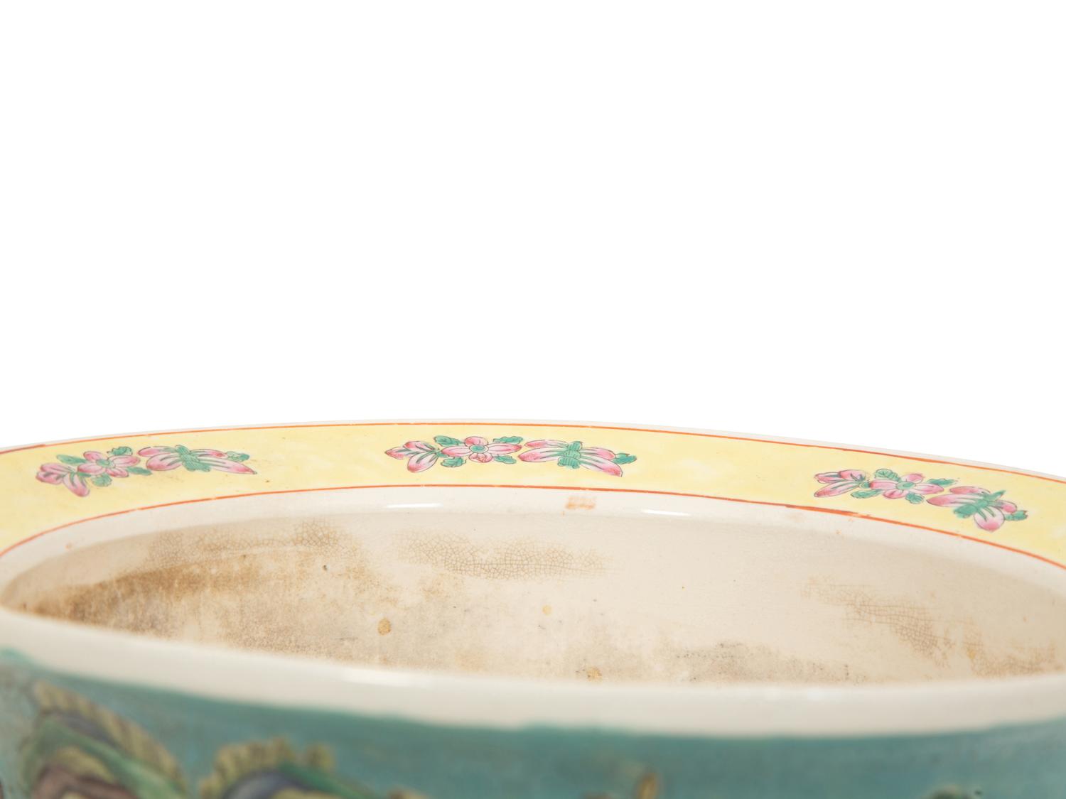 A Chinese Export Porcleain Jardinière with Undertray
