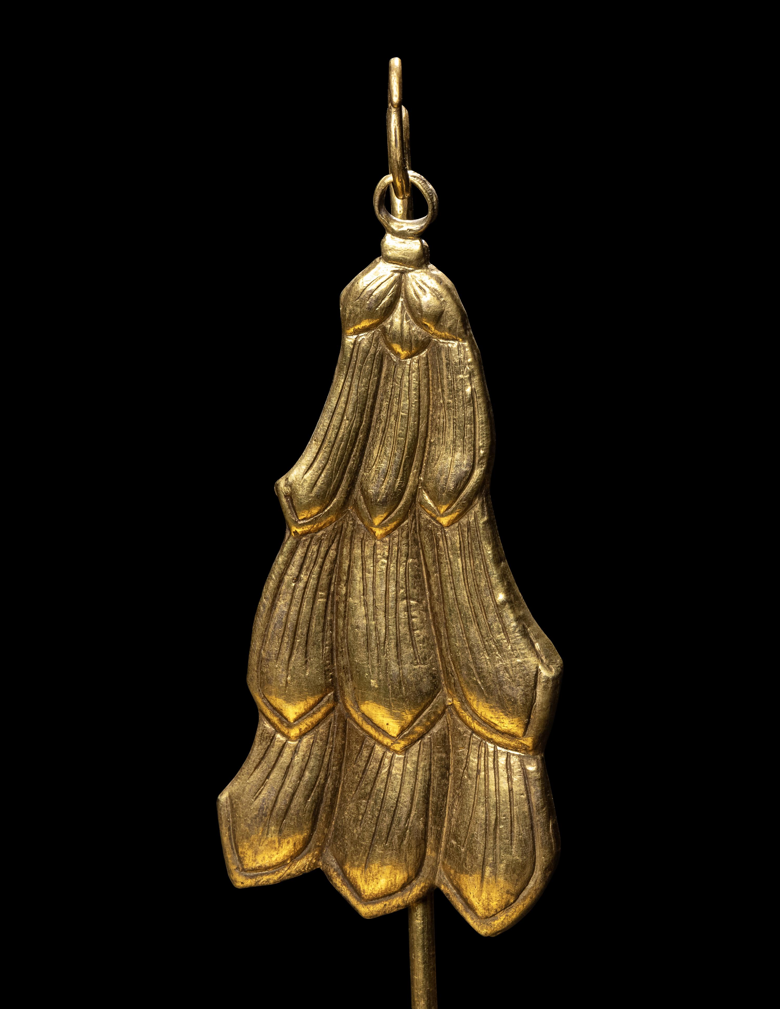 A Sino-Tibetan Gilt Bronze Kapala, 20th Century 近代 銅鎏金嘎巴拉碗