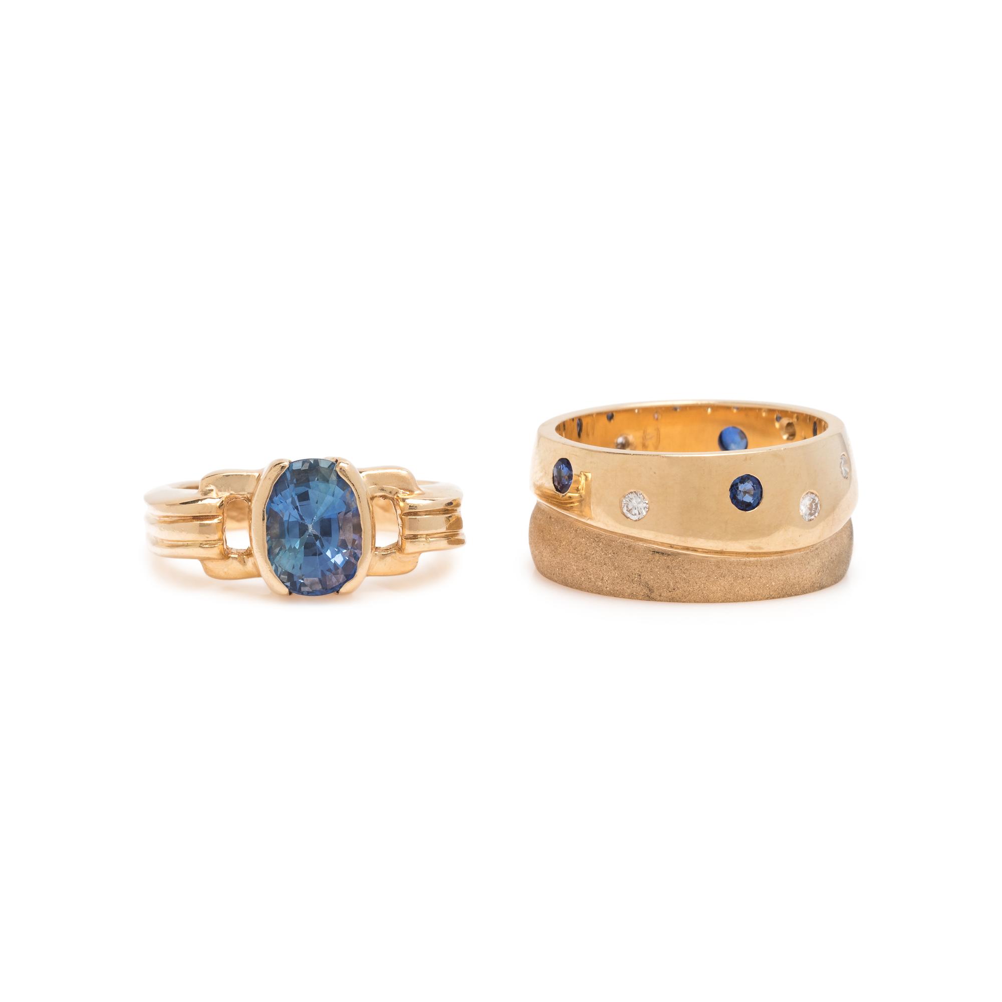 COLLECTION OF YELLOW GOLD, SAPPHIRE AND SYNTHETIC SAPPHIRE RINGS