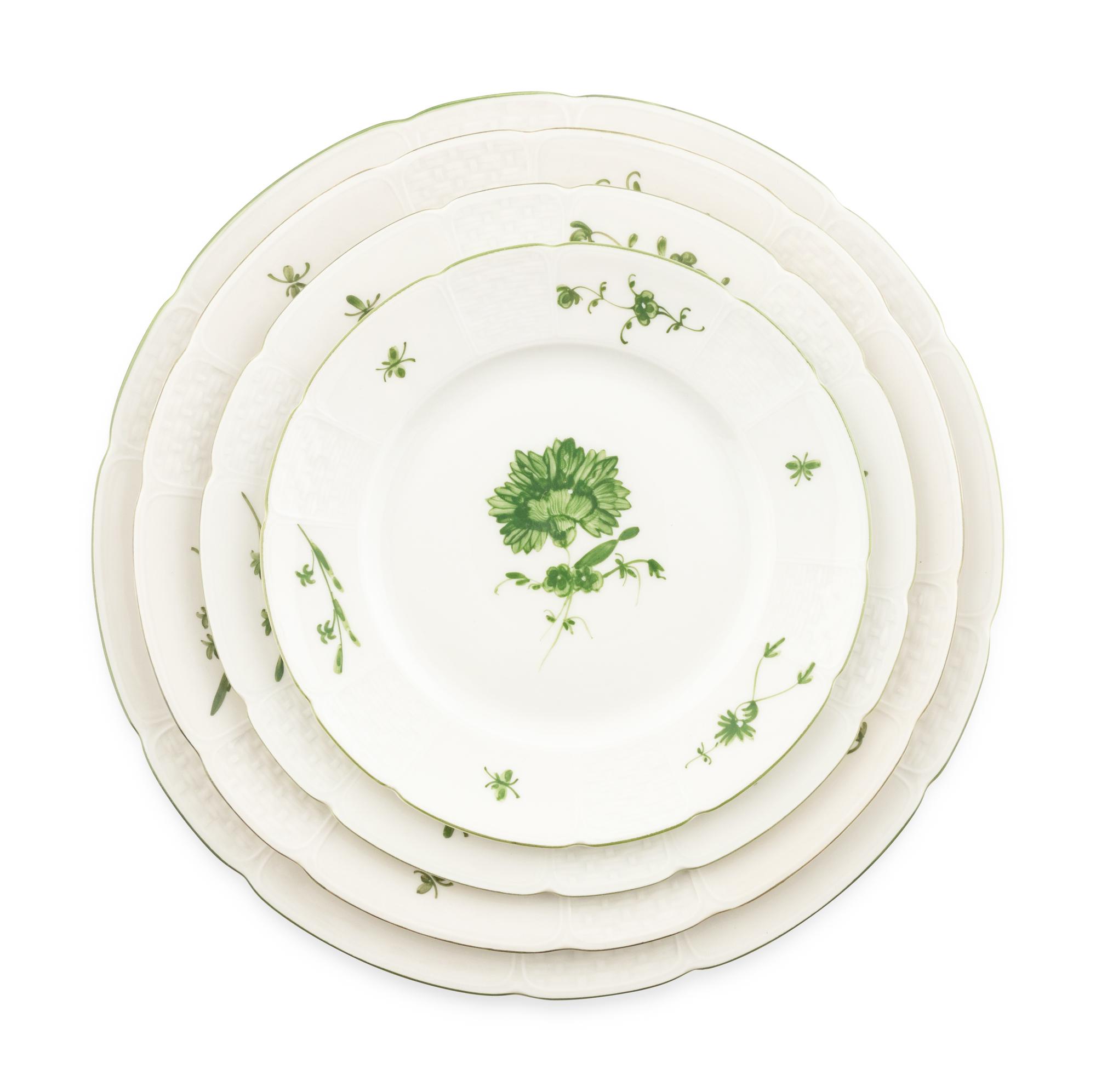A French Porcelain Dinner Service