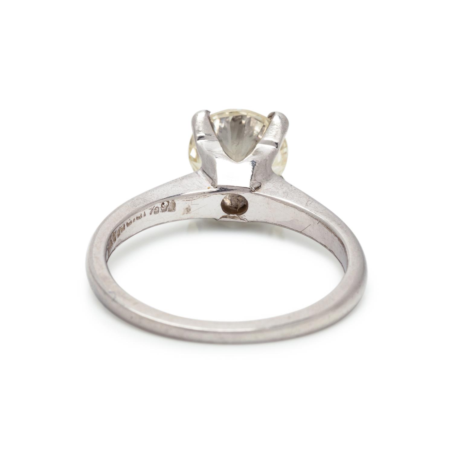 DIAMOND RING