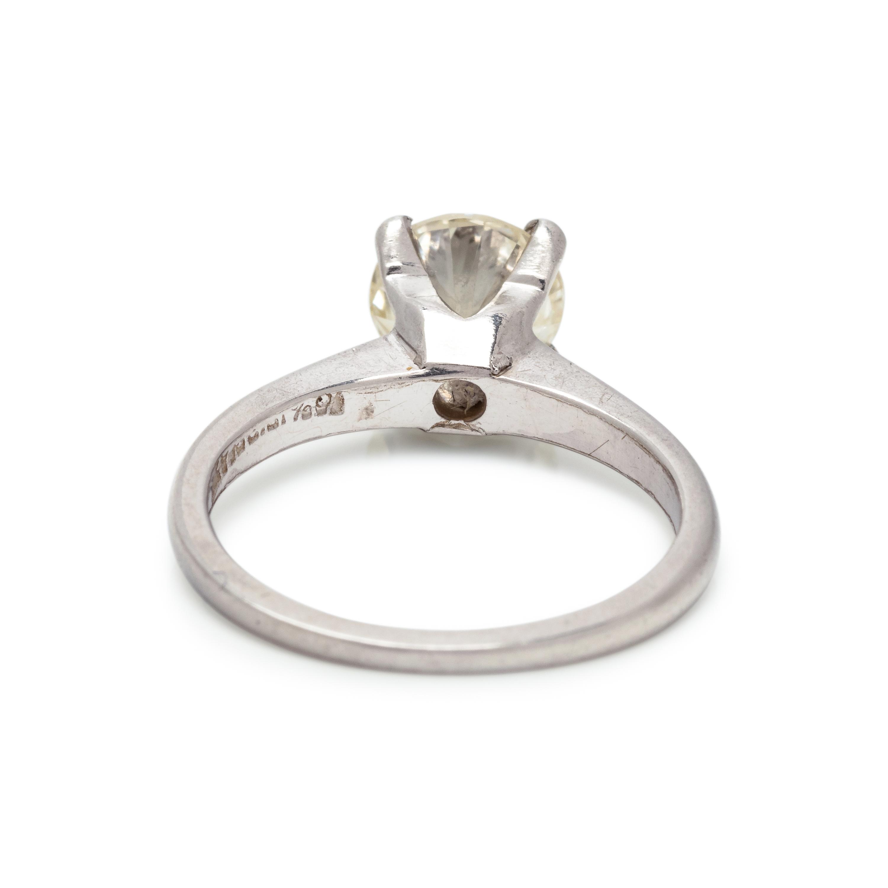 DIAMOND RING