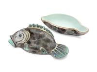 A Chinese Export Porcelain 'Fish' Tureen and Cover