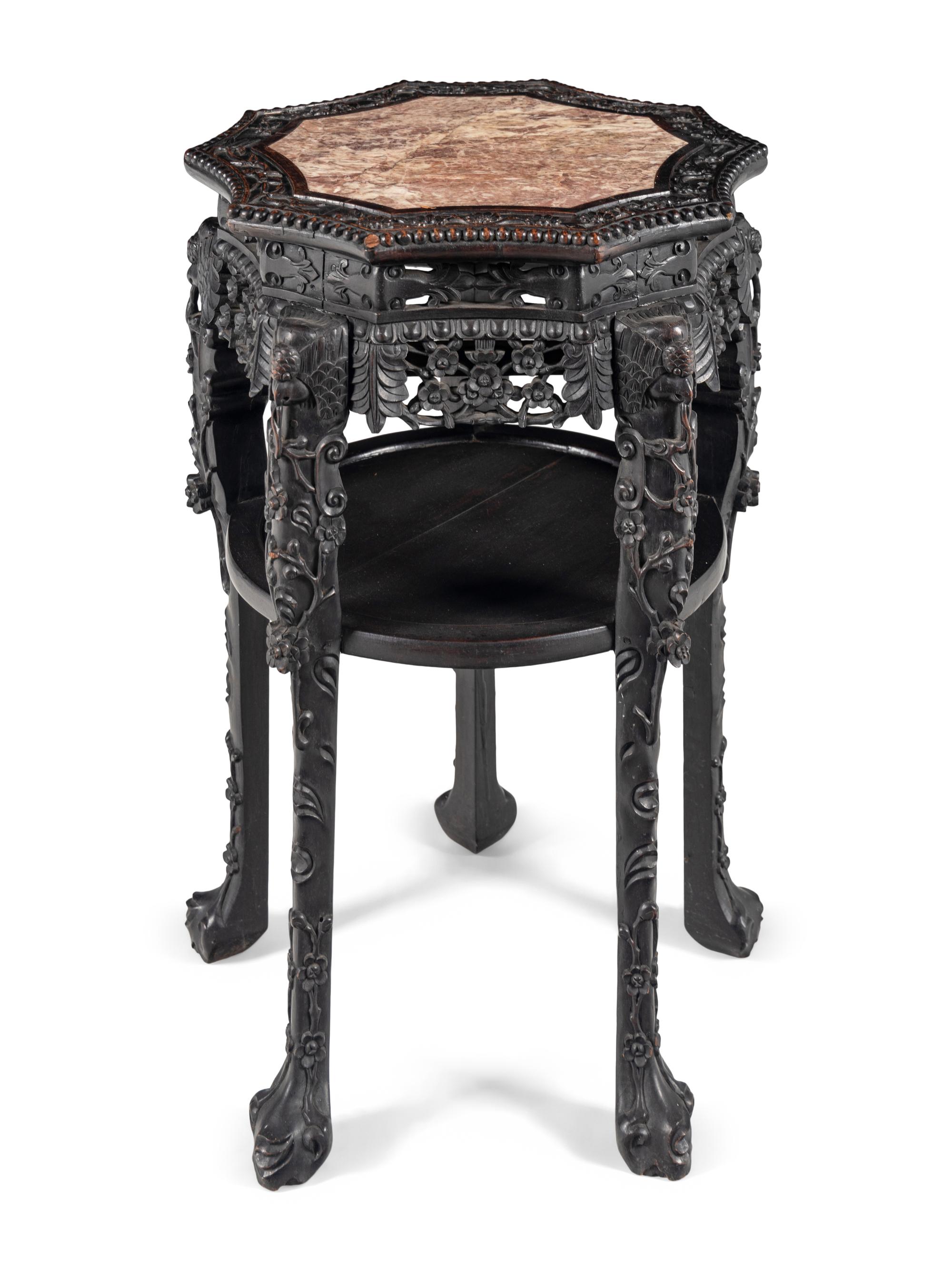 A Chinese Carved Hardwood Marble-Inset Side Table, 19th Century 清晚期 硬木嵌理石面花几