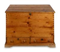 An English Wooden Chest — EARLY 20TH CENTURY