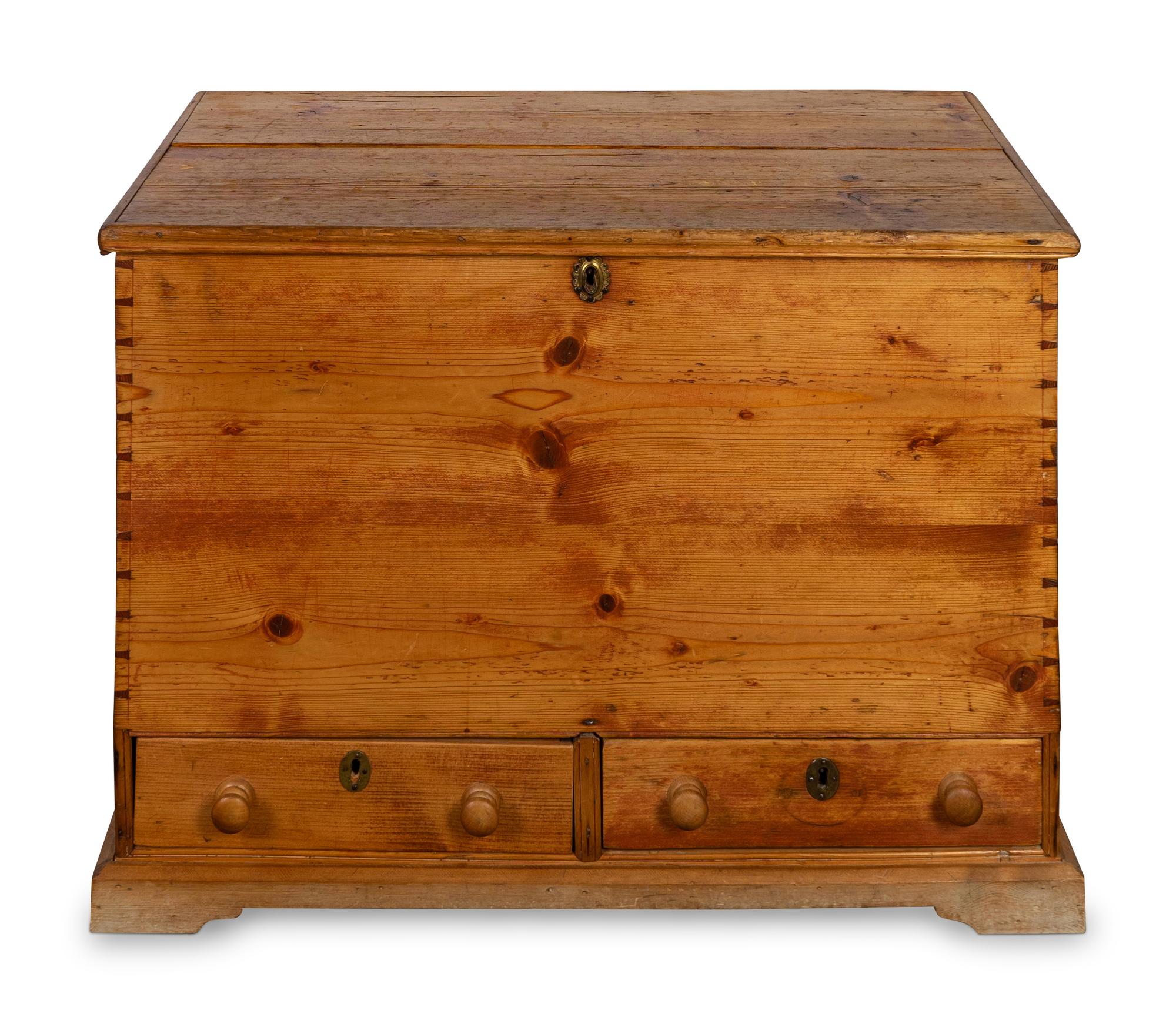 An English Wooden Chest — EARLY 20TH CENTURY