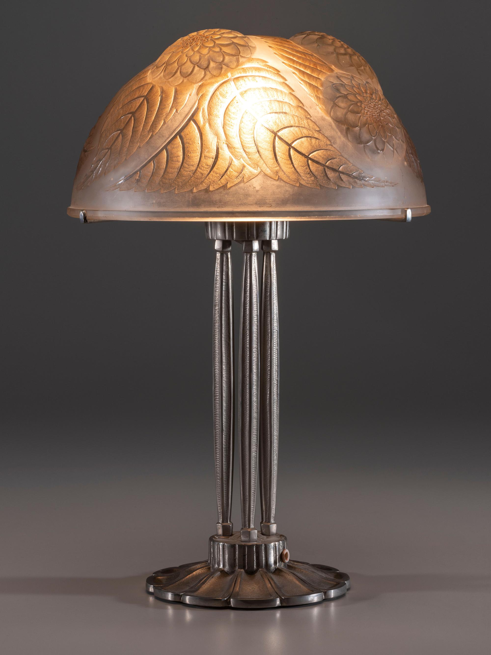 Dahlia Table Lamp