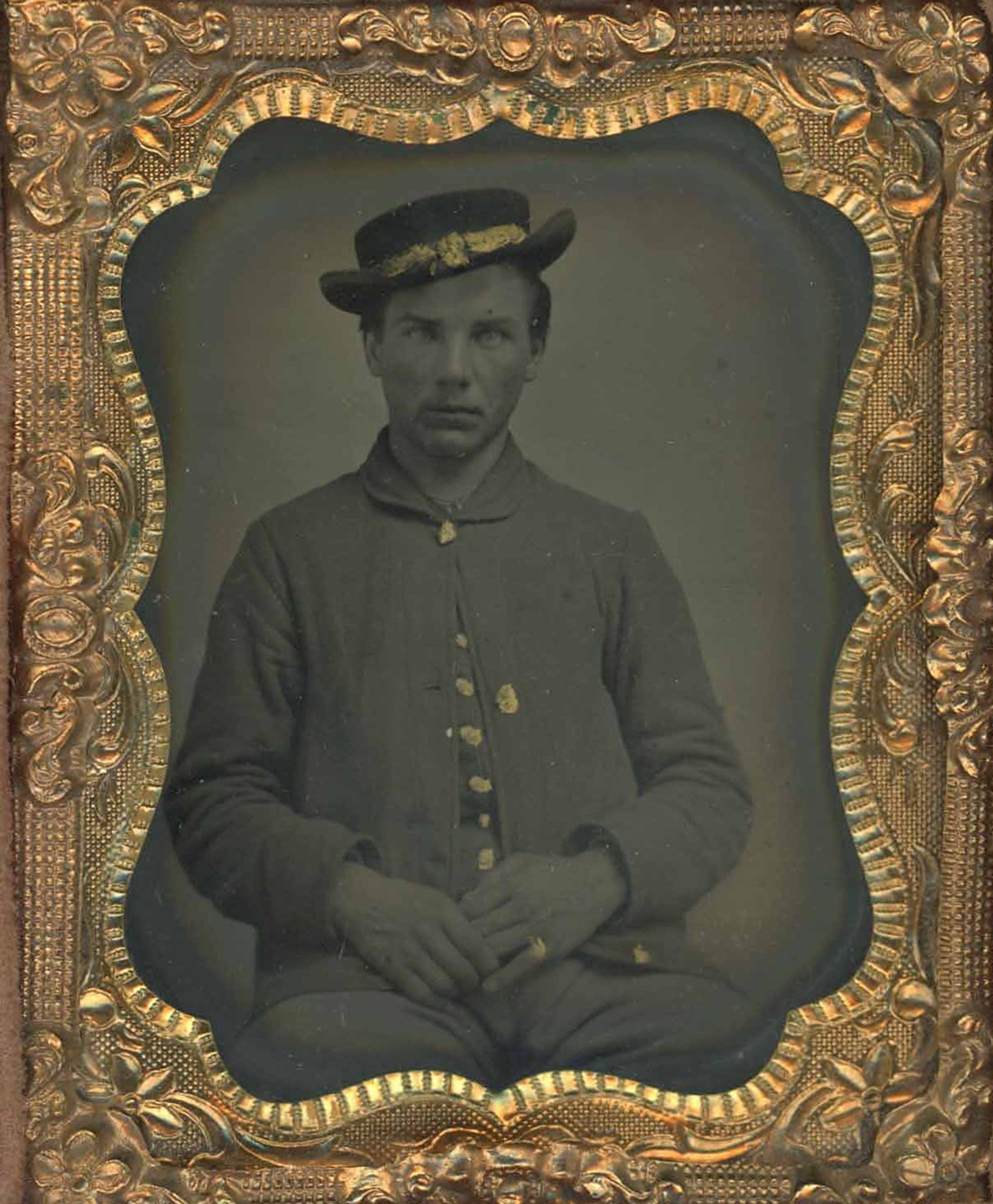 [Tintypes and Ambrotype] 4 Images of Union Soldiers and a Sailor