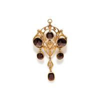 ART NOUVEAU, YELLOW GOLD AND GARNET PENDANT/BROOCH