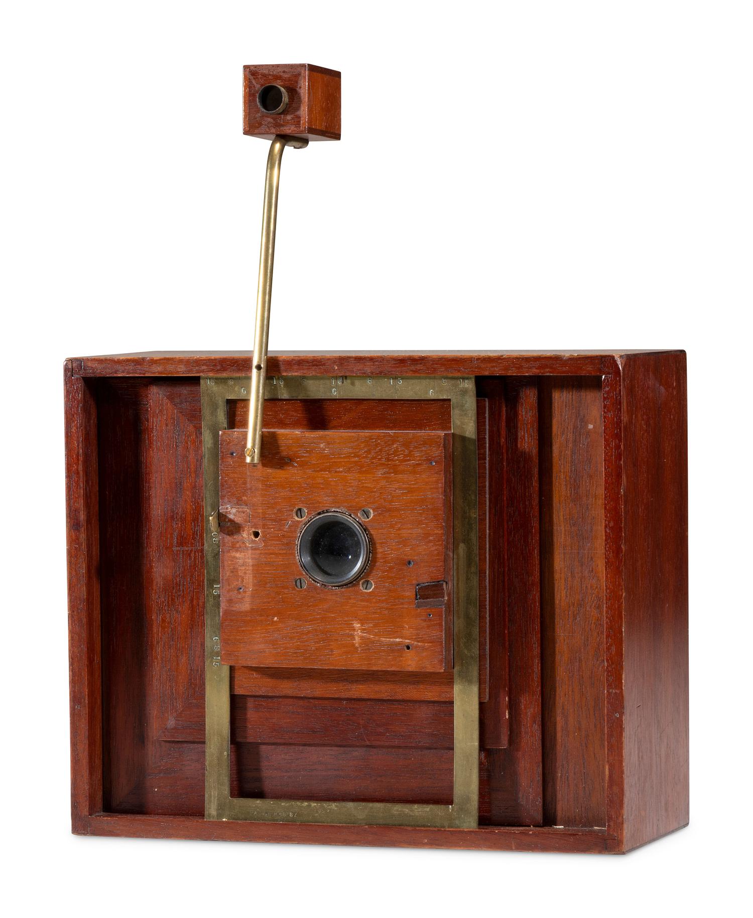 [EARLY PHOTOGRAPHY]. "New Gem" multiplying camera. Simon Wing & Co. Ca 1901.