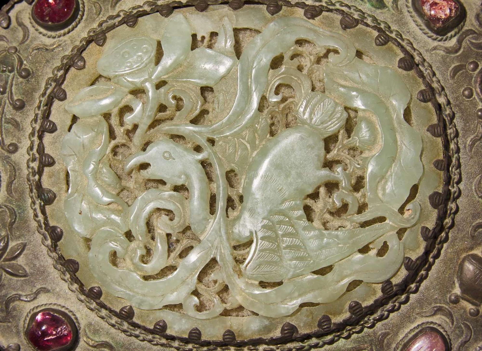 A Chinese jade and hardstone-embellished mirror 嵌玉鏡