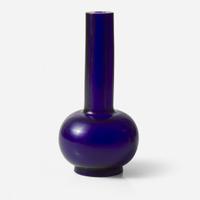 A Chinese cobalt blue glass bottle vase 寶石藍琉璃膽瓶