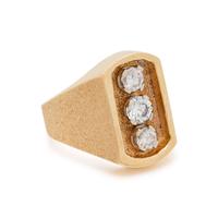 YELLOW GOLD AND DIAMOND RING