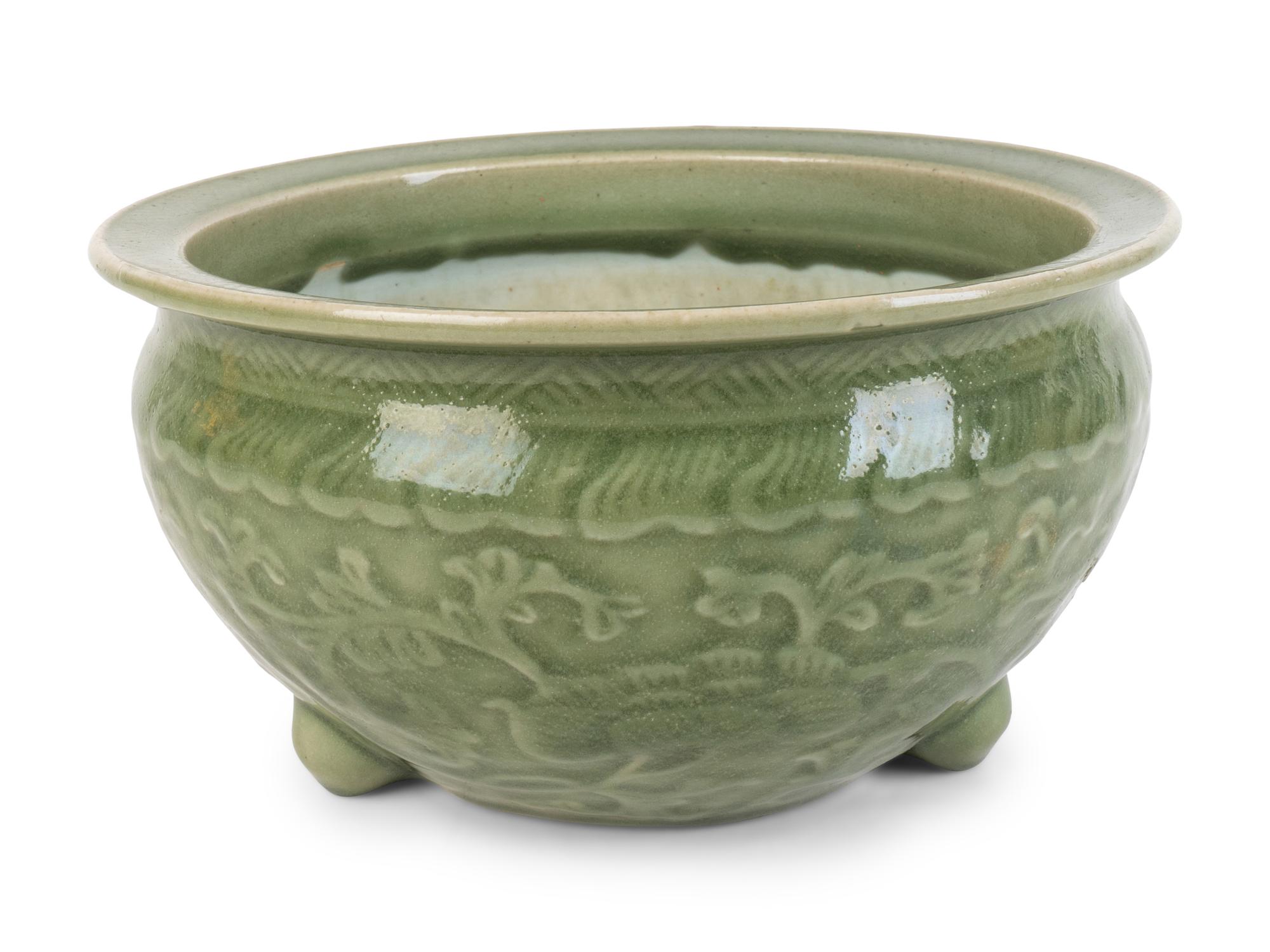 A Chinese Longquan Porcelain Faux Censer Cache Pot — QING DYNASTY