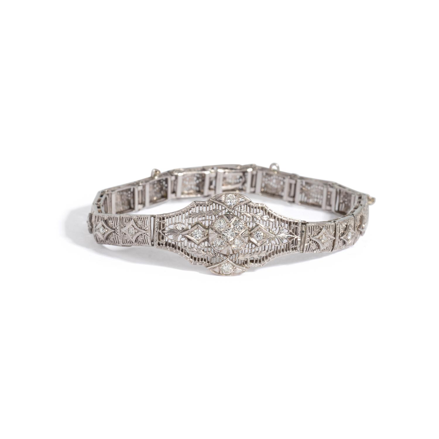 WHITE GOLD AND DIAMOND BRACELET