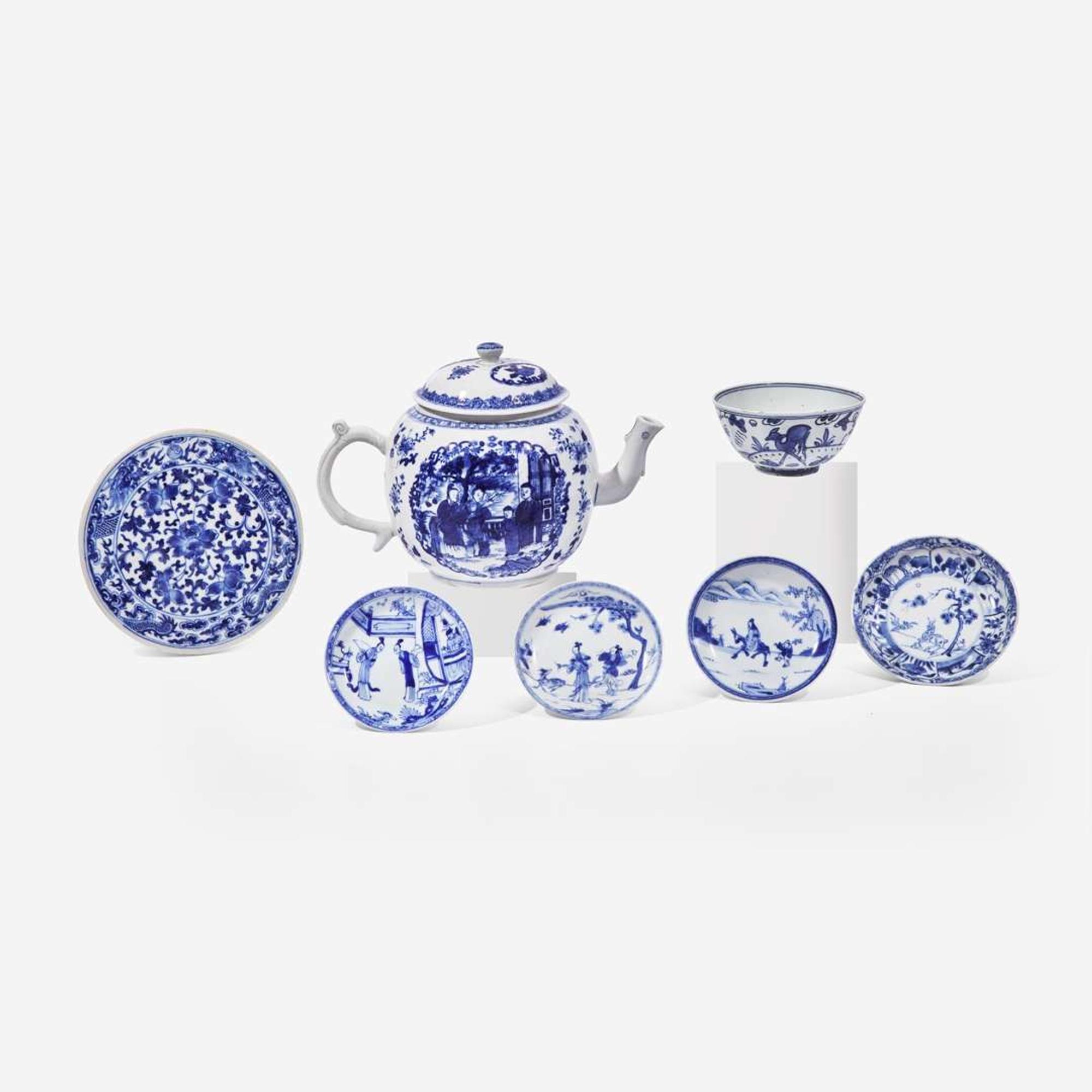 A group of seven assorted Chinese export blue and white porcelain items 青花瓷器一組七件 Late 16th to 19th century ??????????