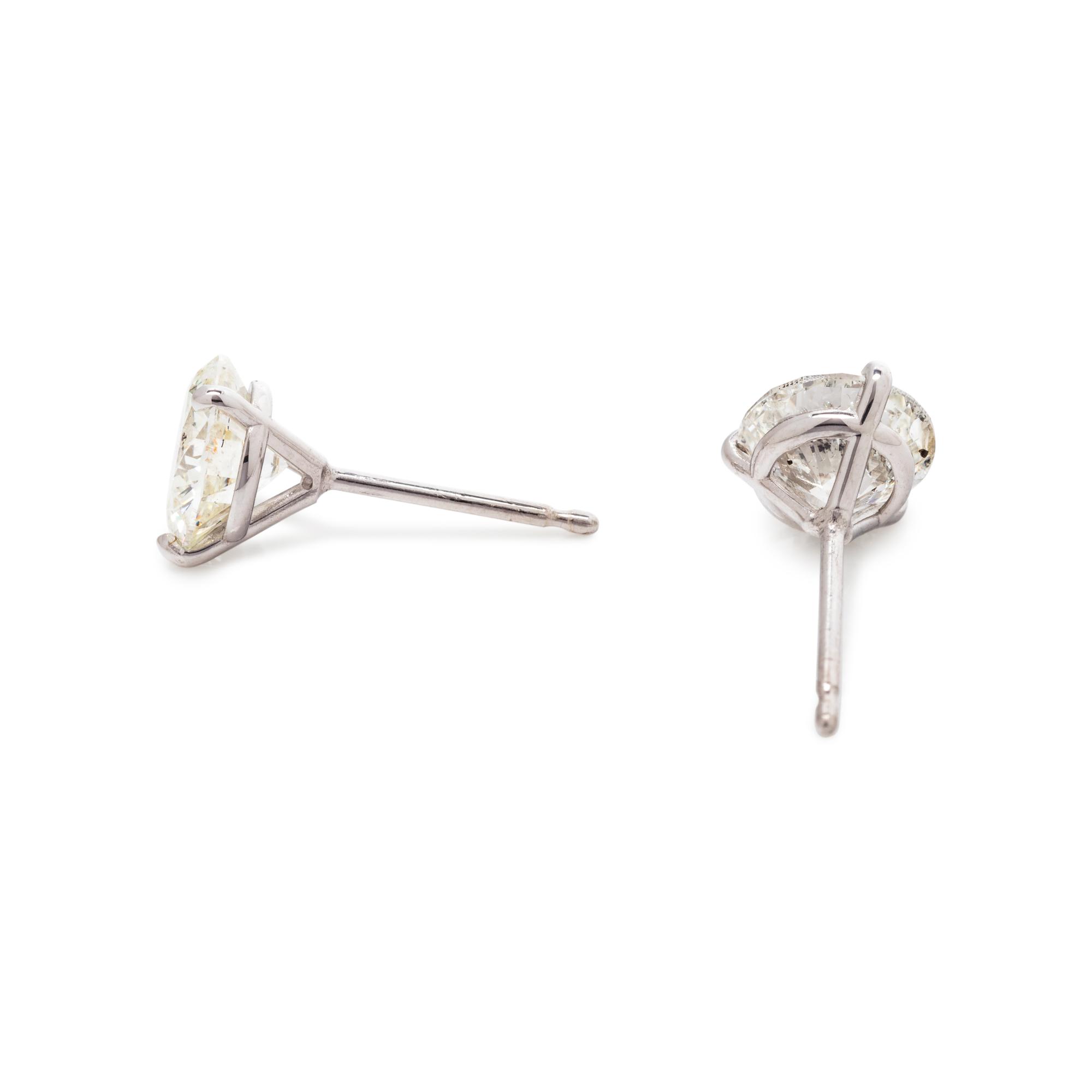 DIAMOND STUD EARRINGS