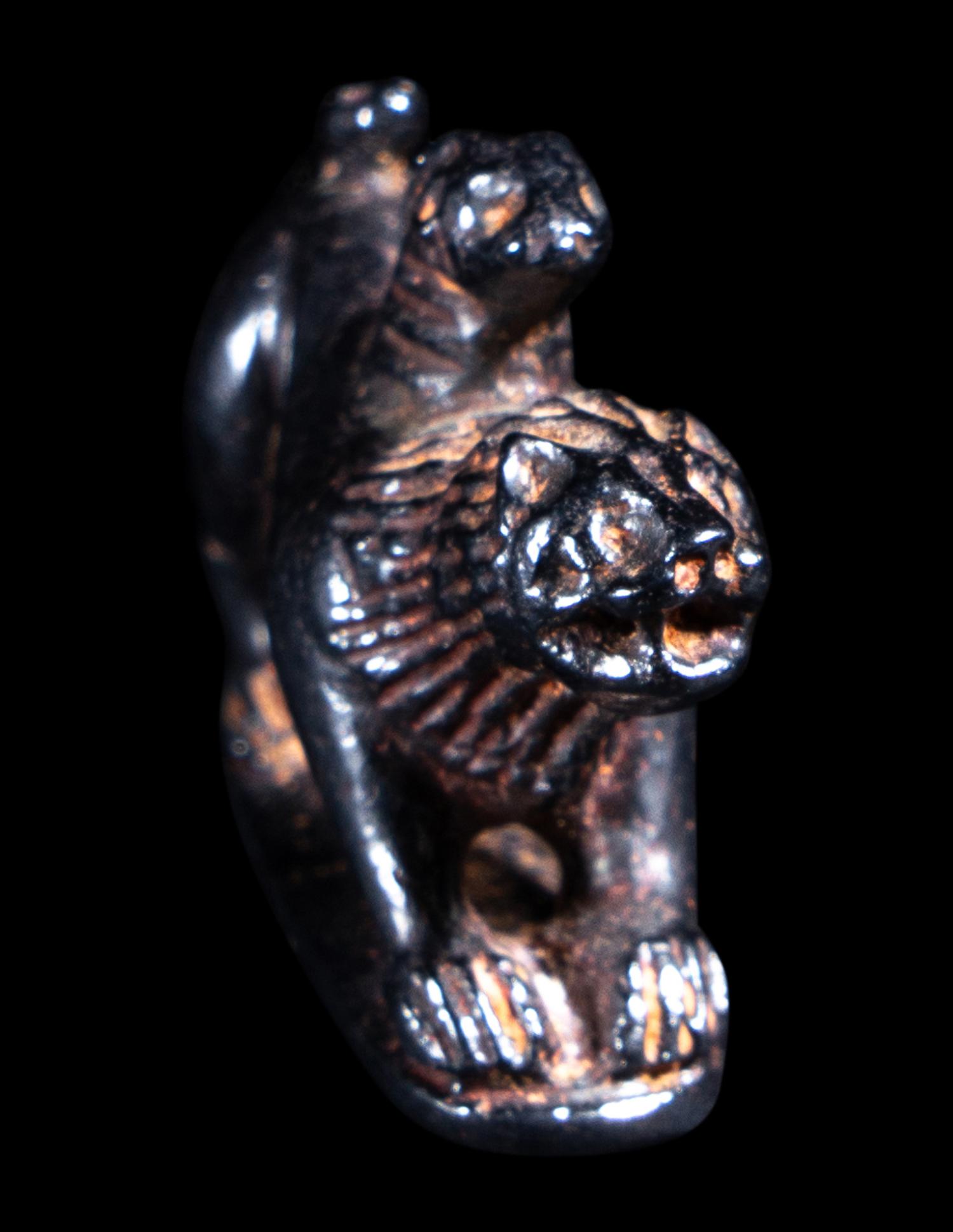 A Greco-Roman Hematite Chimera