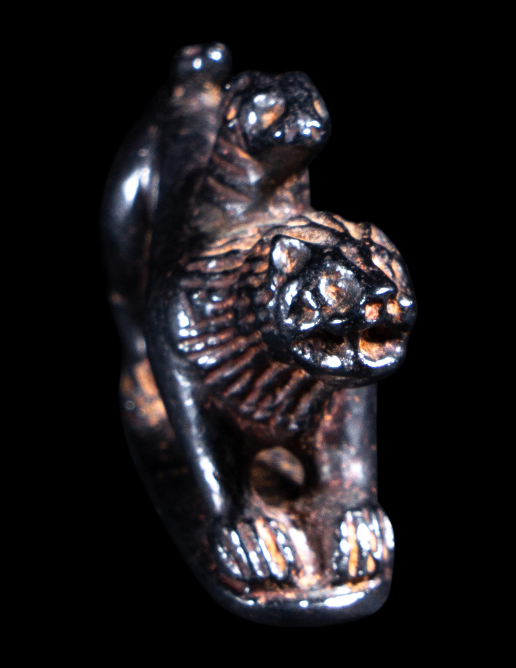 A Greco-Roman Hematite Chimera