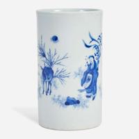 A Chinese blue and white porcelain brush pot 青花笔筒一件
