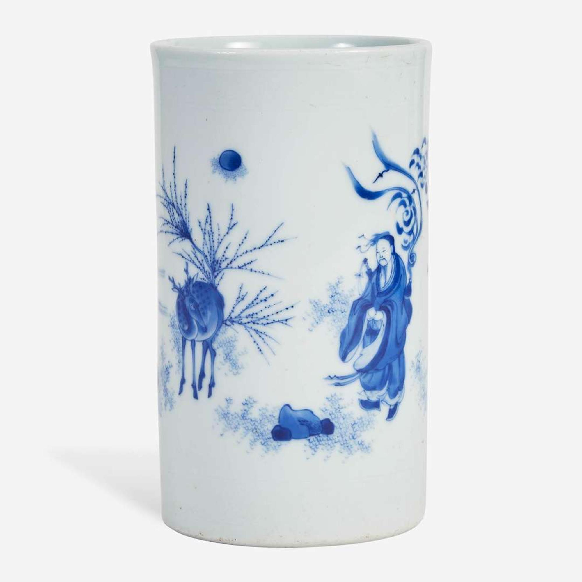 A Chinese blue and white porcelain brush pot 青花笔筒一件