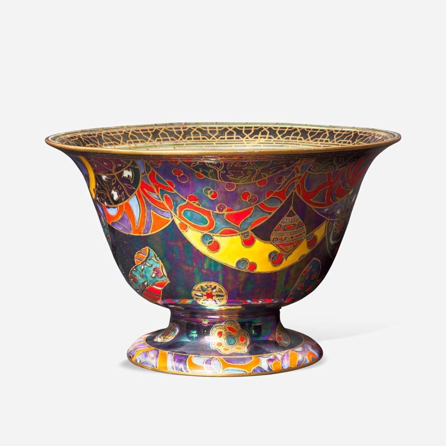 A Wedgwood Fairyland Lustre Antique Center Bowl UK, circa 1925