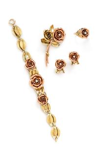 BICOLOR GOLD AND DIAMOND ROSE SET