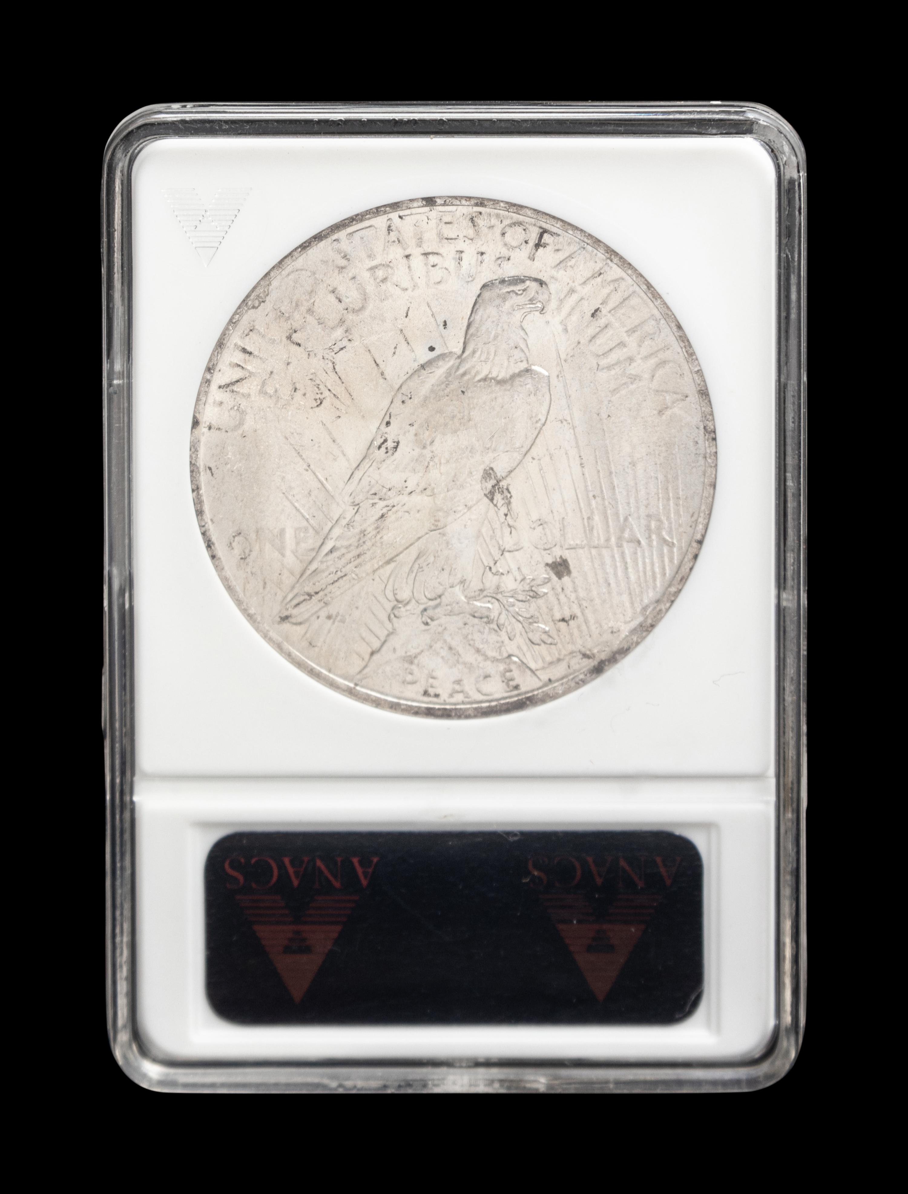 A 1922-S Peace $1 Coin (ANACS MS62)