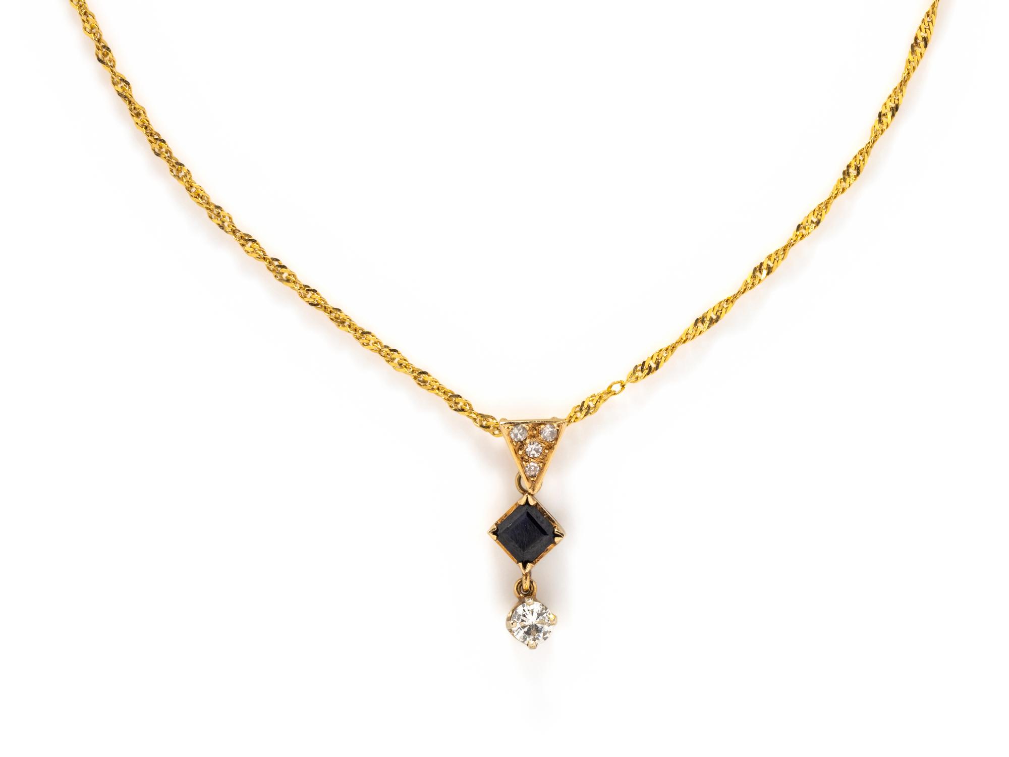 YELLOW GOLD, DIAMOND AND SAPPHIRE NECKLACE