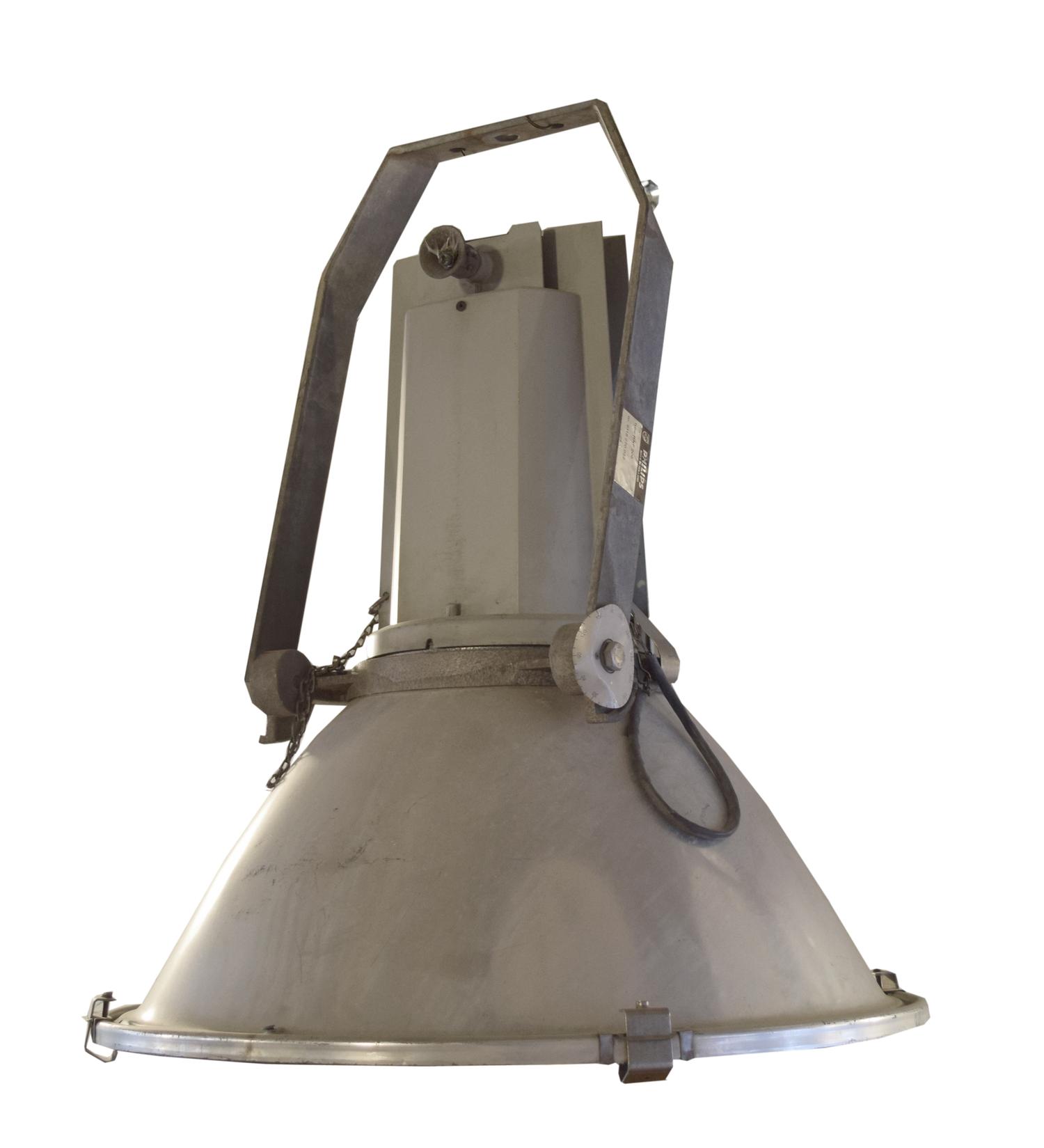 A Philips HNF 206 Floodlight 18" W x 18" D x 33" H — United States, Circa 1940