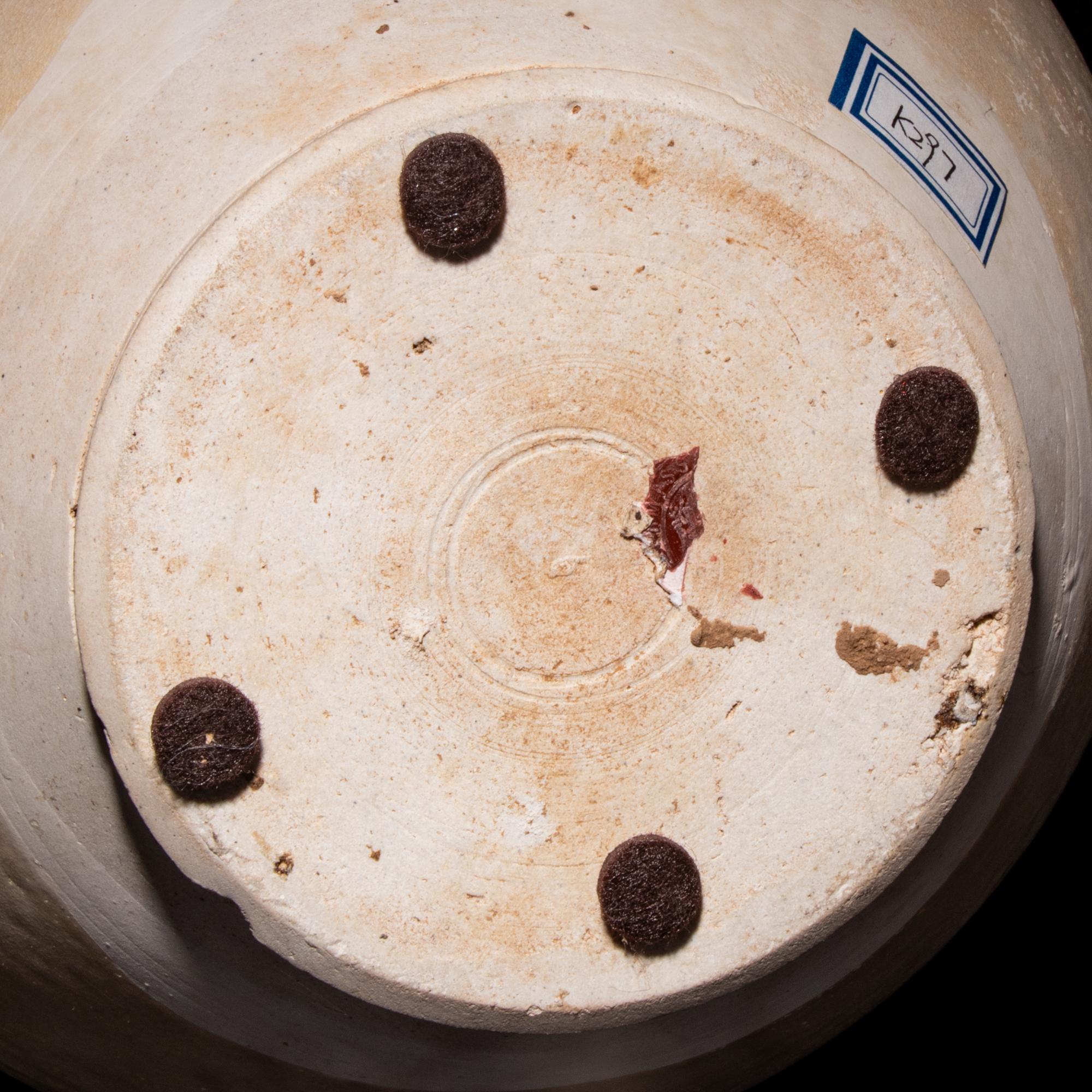 A Chinese White Glazed Gongxian Pottery 'Rabbit' Ovoid Jar, Tang Dynasty 唐 巩县窯白釉雙兔耳罐