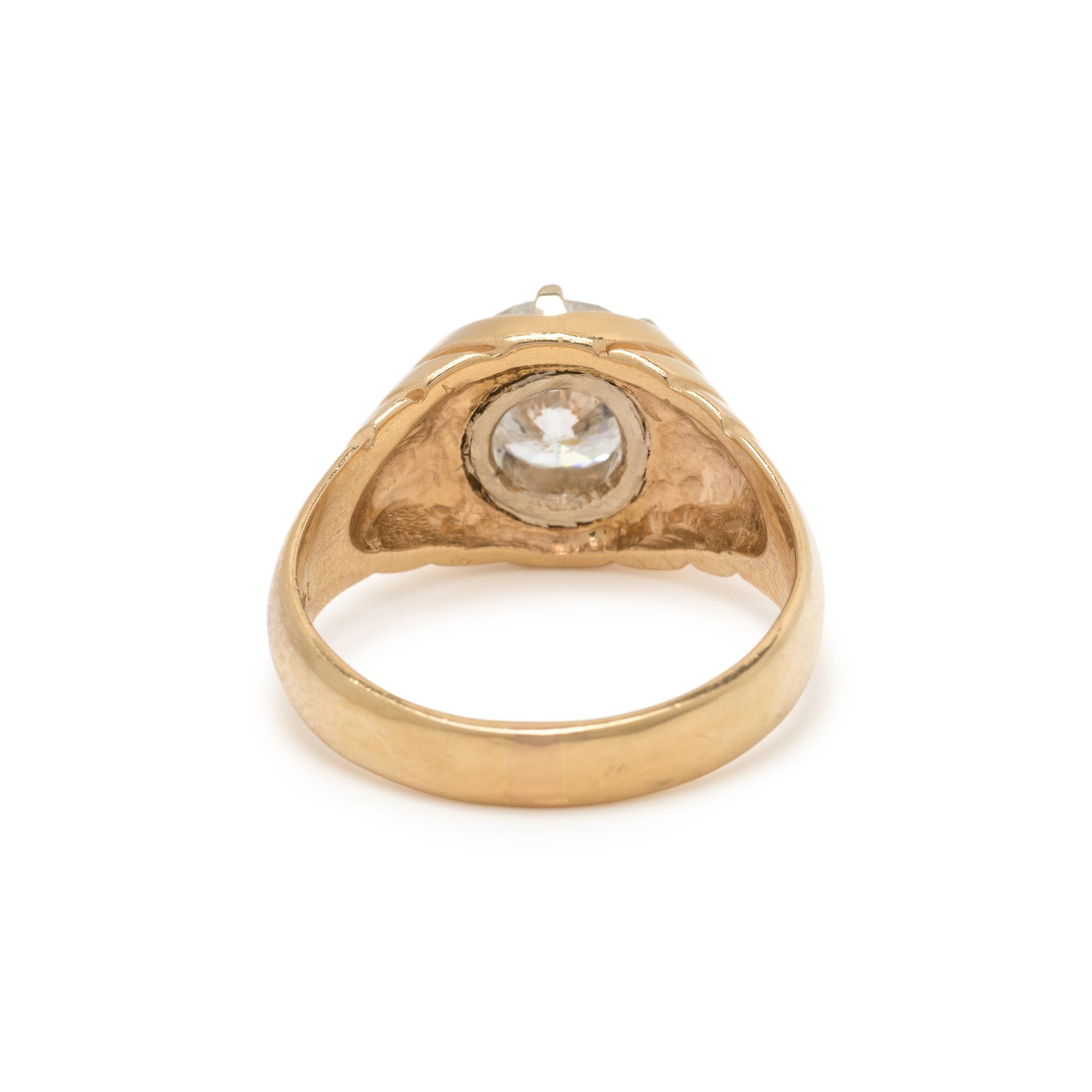 DIAMOND RING