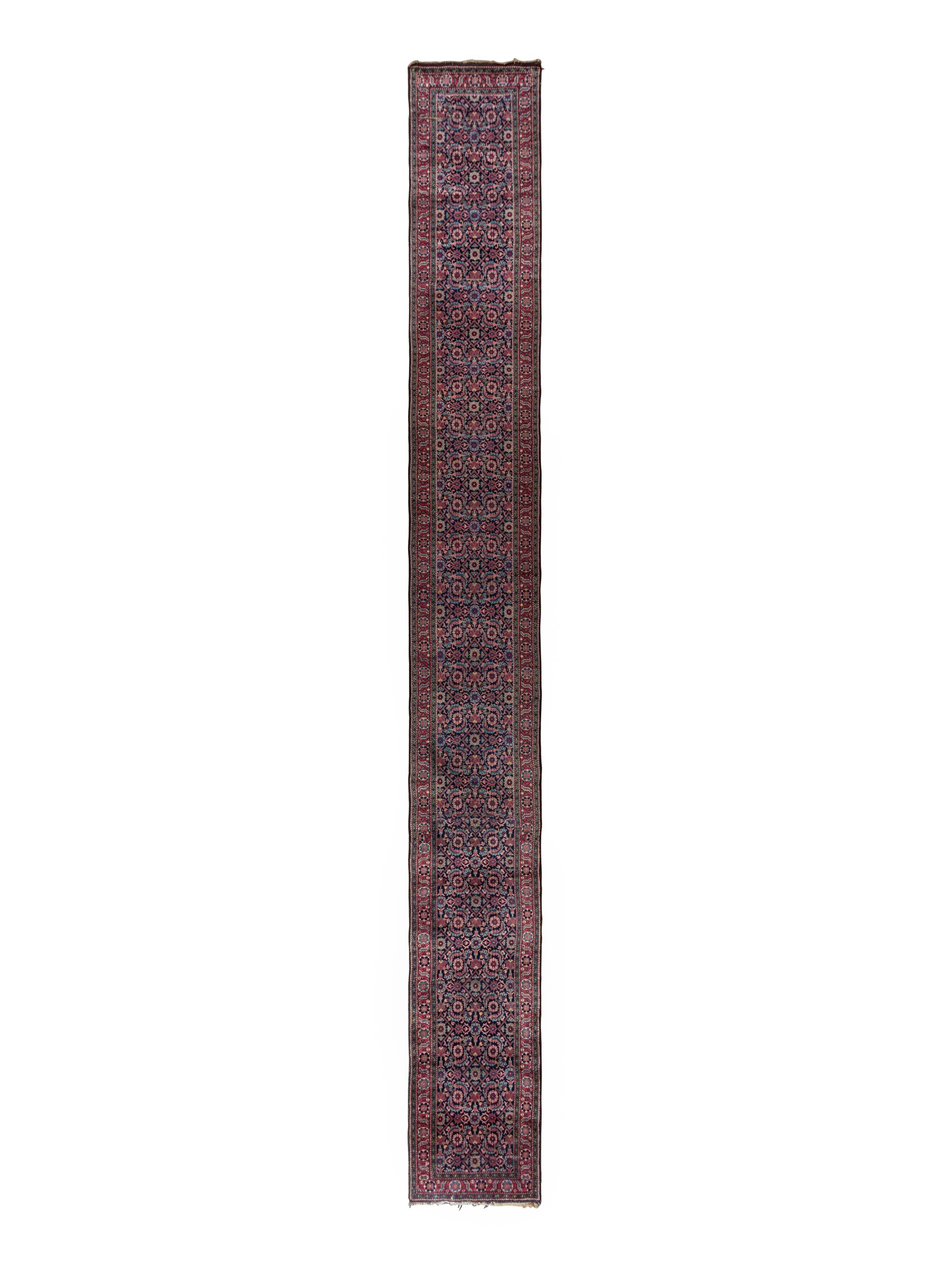 A Mahal Wool Runner