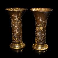A Pair of Japanese Parcel Gilt and Patinated Bronze Vase, Signed Kyoto Inoue sei , Meiji Period 明治時期 京都井上製花鳥紋銅瓶一對