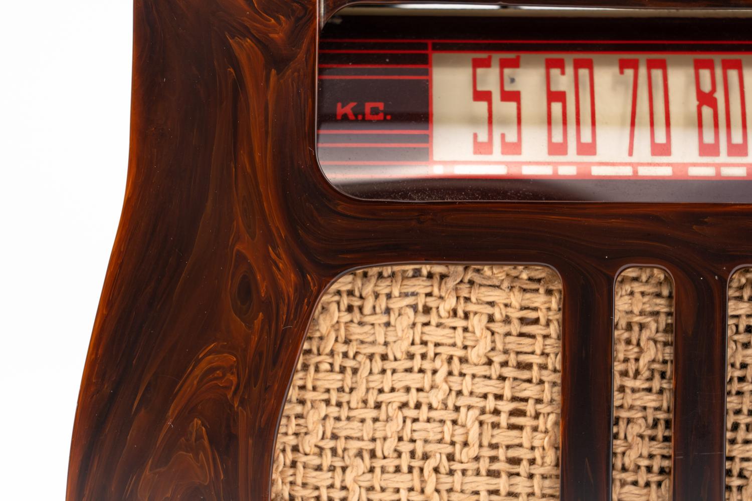 A Dewald A501 Harp Radio