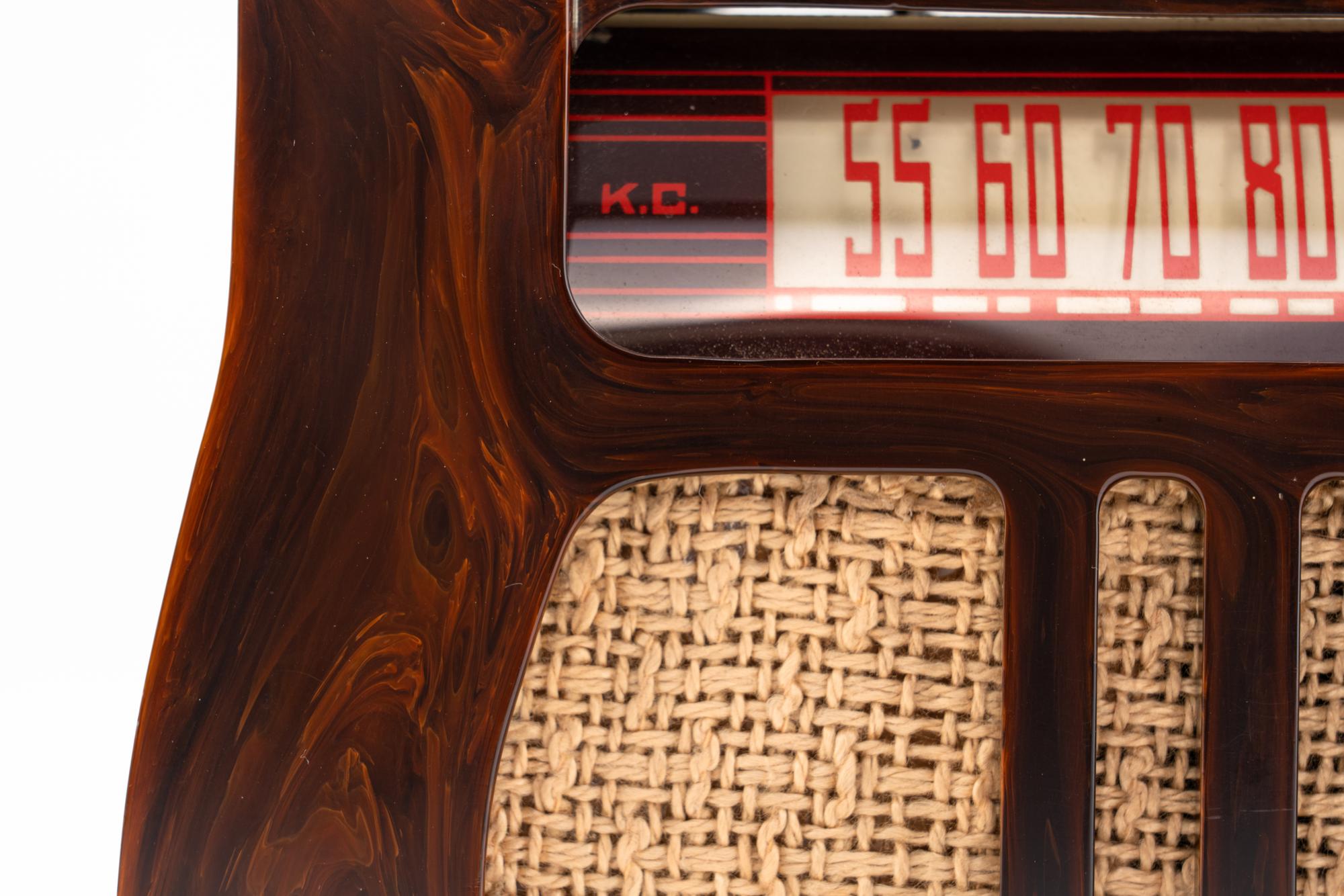 A Dewald A501 Harp Radio