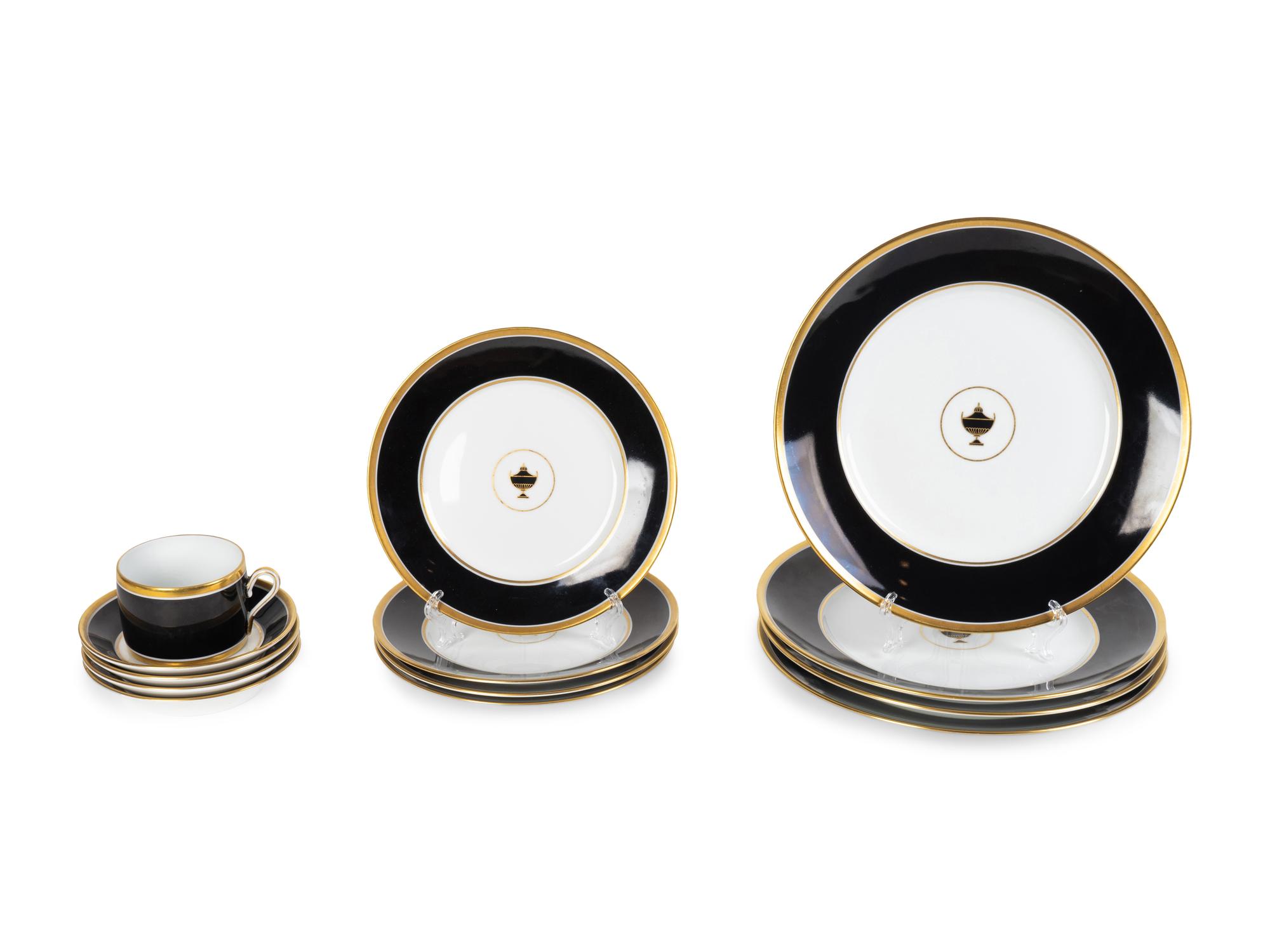 A Richard Ginori Porcelain Part Dinner Service — 20TH CENTURY
