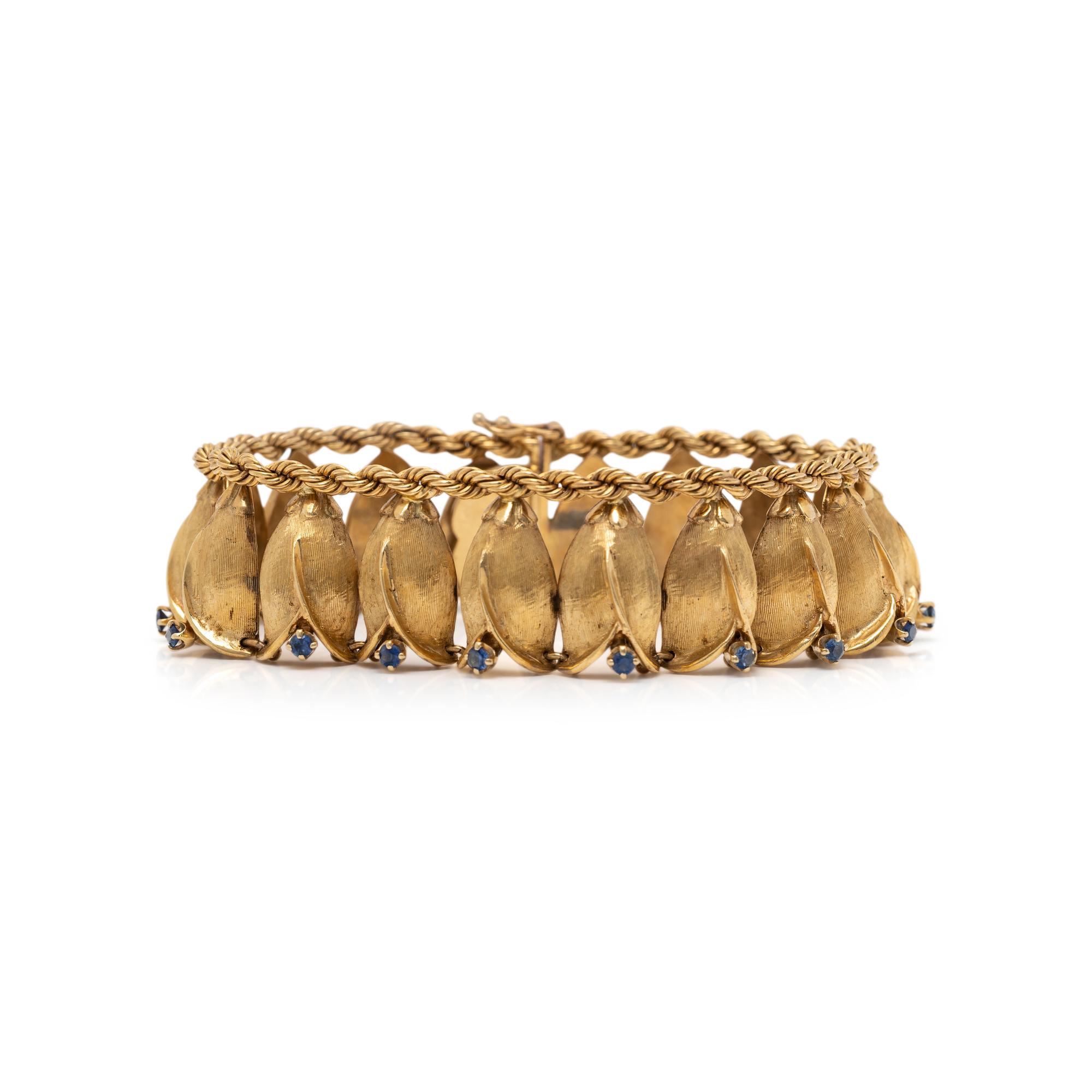 LA TRIOMPHE, YELLOW GOLD AND SAPPHIRE TULIP BRACELET